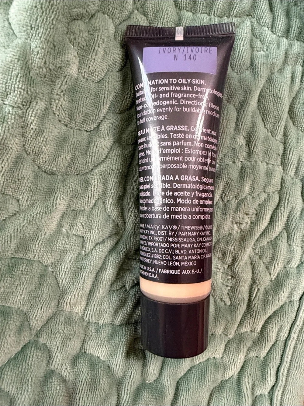Mary Kay TimeWise Matte 3D Foundation -Ivory N 140